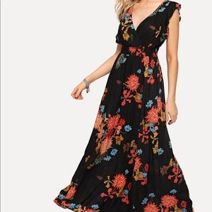 BLACK Floral Shirred Waist Maxi Dress Size Large